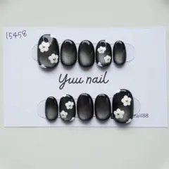 ネイルチップ　マグネットネイル　ブラック　お花　手書き　ニュアンス　推し活y2kのサムネイル
