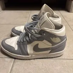 Nike Air Jordan 1 グレー/ホワイト ハイカット
