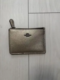 コーチ　パスケース　ゴールド