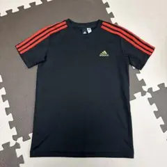 adidas 黒 赤 シャツ サイズ150