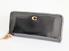 新品・未使用COACH コーチ 長財布 キノコ チャーム付 パテントレザー黒 