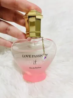 イット フラワリー オードパルファムのサムネイル