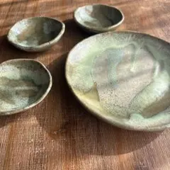 陶芸食器　ハンドメイド　中皿と豆皿セット