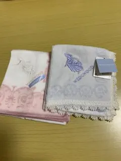 WEDGWOOD 刺繍入りタオルハンカチとハンカチ