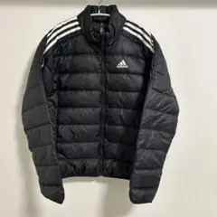 adidas ブラック ダウンジャケット