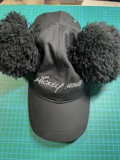 ミッキーマウス ポンポン付きキャップ