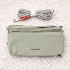 新品　topologie トポロジー　ボトルサコッシュ　ミディアム　モス