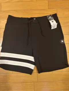 Hurley Phantom ボードショーツ 30サイズ 18インチのサムネイル