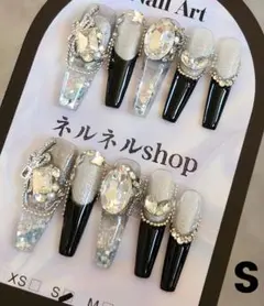 1729:水ネイル親指、中指フレンチ部分に水とラメ入りラメが動きます☆Sサイズ