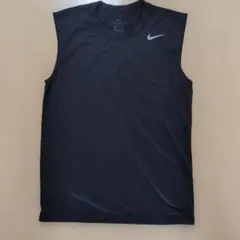 NIKE ノースリーブトレーニングウェア