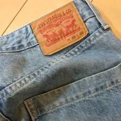 リーバイス　ジーンズ　W28 L32