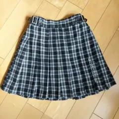 プリーツスカート　チェック柄　キッズ　140㎝　　秋冬　ラブトキシック