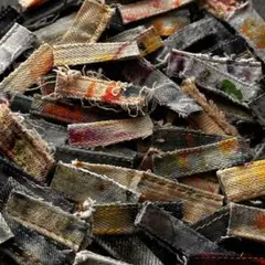 A33 デニムブリーチ　ペイントステッチ　ハギレ　70本