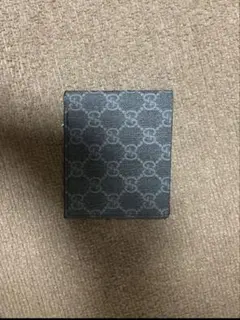 GUCCI ブラック 二つ折り財布