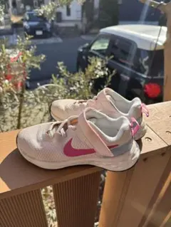 Nike キッズ スニーカー ピンク/グレー　18センチ