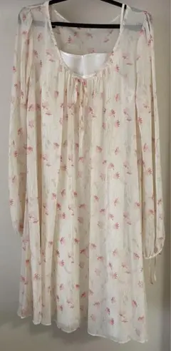 レッセパッセ　花柄ワンピ