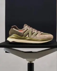 早い者勝ち‼️美品‼️ New Balance M5740RSB