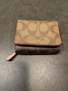 COACH 三つ折り財布 シグネチャー ピンクのサムネイル