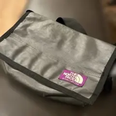 THE NORTH FACE グレー ショルダーバッグ