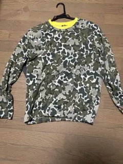 adidasアディダス　迷彩柄 長袖カットソー