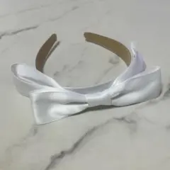 ホワイトリボンヘアバンド