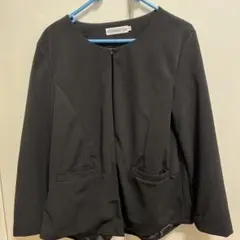 ブラックジャケットとパンツセット