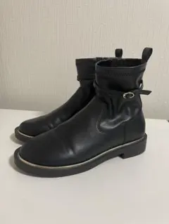 お出かけにぴったり！ZARA キッズ黒ブーツ(サイドジッパー付き)