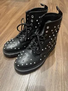 ドクターマーチン　8ホールレザーブーツ