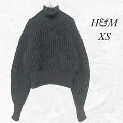 【H&M】チャンキーショートニット　タートルネック　くすみカラー　XSサイズ
