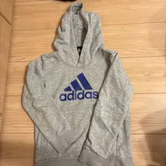 adidas キッズ パーカー 130cm グレー