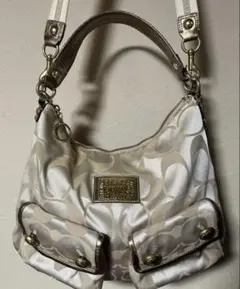 coach コーチ　ショルダーバッグ　ハンドバッグ　トートバッグ　ジグネチャー