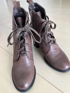 Item thumbnail for item 2318bd60-c6a5-4a2b-915e-6075db08486d