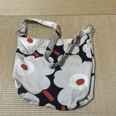 せ*り様 marimekko フラワーパターン ショルダーバッグ - メルカリ