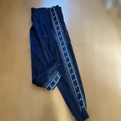 お値下げしました PUMAネイビー ナイロンパンツ XLサイズ