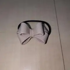 美品✨️　上品ベージュリボンヘアゴム