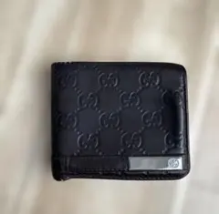 GUCCI ブラック レザー 二つ折り財布