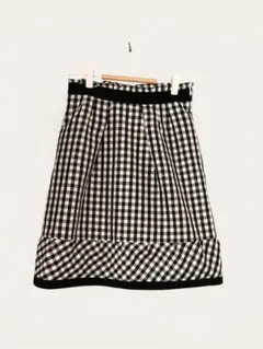 ギンガムチェック フレアスカート　モノトーン　Apuweiser-riche