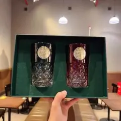 スターバックス クリスマスギフト レトロレッド&クラシックダーク 