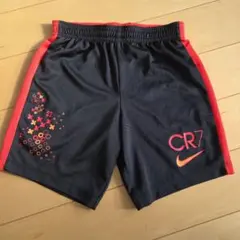 Nike CR7 ハーフパンツ 黒・赤　キッズ