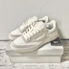 yuyuyu様専用　Reebok ホワイト スニーカー