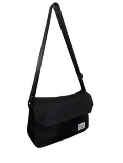 【7ポケット多機能】新品 ショルダーバッグ 撥水加工 男女兼用 ブラック