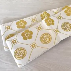 Item thumbnail for item 098968a2-90df-48bc-9c62-47c071d3373f