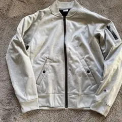 チャンピオンブルゾン