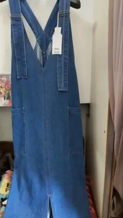 新品　未使用　デニムジャンバースカート（M〜L）