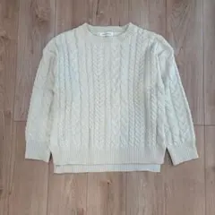 ニット　ケーブルニット　白　ホワイト　セーター　スリット　ワールド　レディース