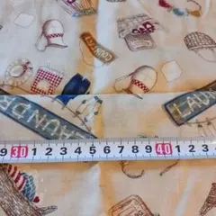 カントリー柄 茶色　綿生地 約50✕108cm　332