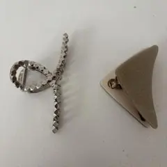ヘアクリップ 2点セット（1点おまけ付き）