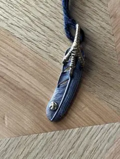 羽根デザイン ネックレス シルバーゴールド