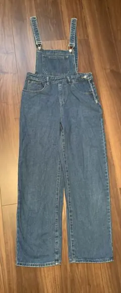 Item thumbnail for item 55707174-fc68-4c16-9752-46dfad690885