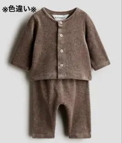 美品‼️H&M エイチアンドエム✨ベビー服 ベロア生地 上下セットアップ